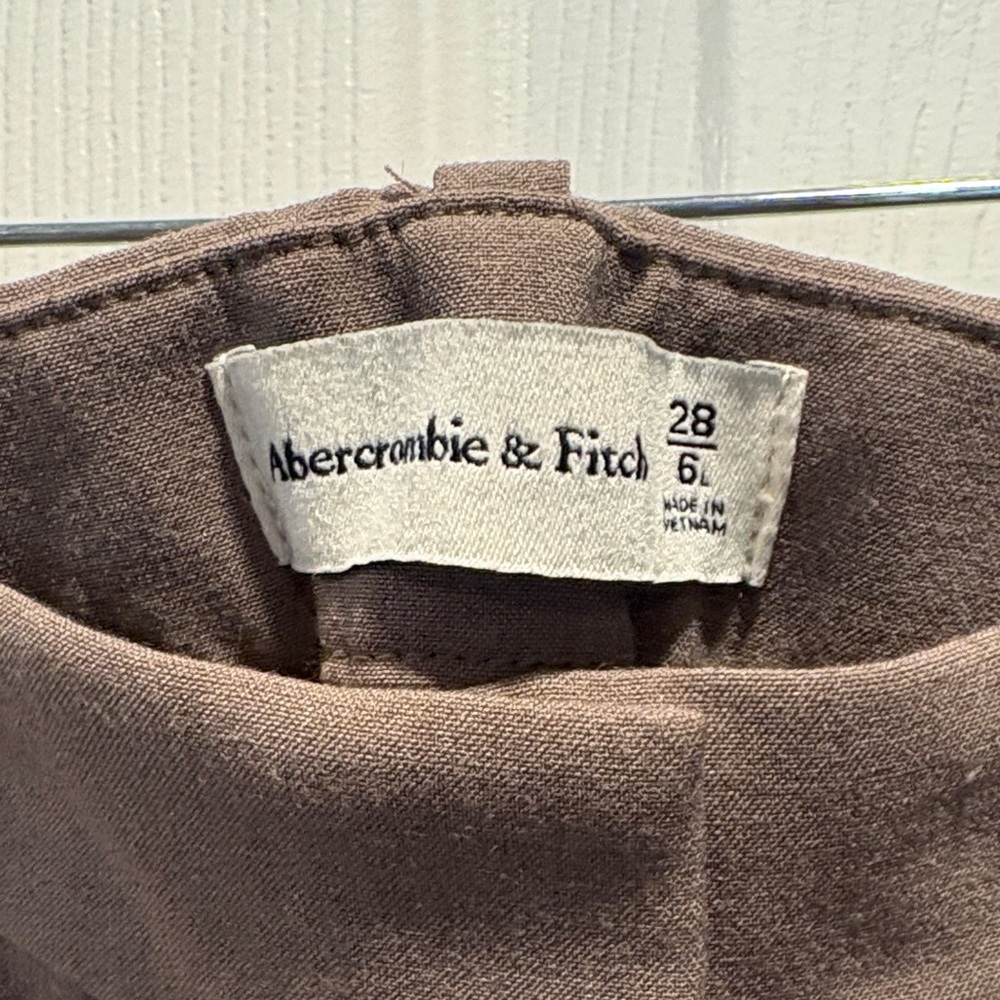 Abercrombie & Fitch Tan Cargo Pantsuit - Picture 3 of 4